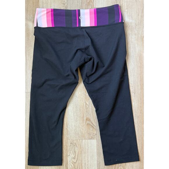 Lululemon‎ Wunder Under Crop  in Black / Stripe Bleached Coral Size 10 - Picture 2 of 9